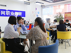 【擇校開放日】為何這么多人選擇來武漢新華實(shí)地考察？