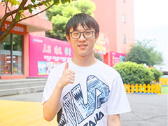 【新生故事】張子恒：實(shí)地考察后，我選擇來(lái)武漢新華學(xué)電競(jìng)！